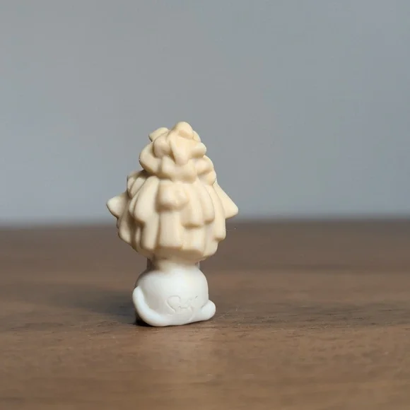 Tiny Dog Of Unknown Origin Precious Moments - Picture 3 of 6